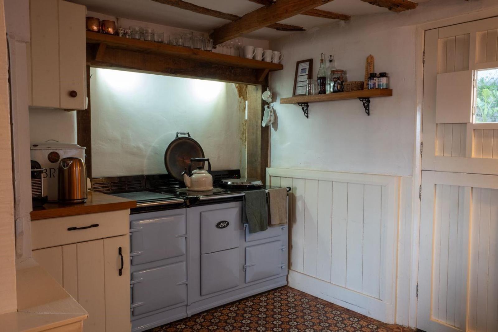 Fishermans Cottage Built In 1705 Хейстингс Екстериор снимка